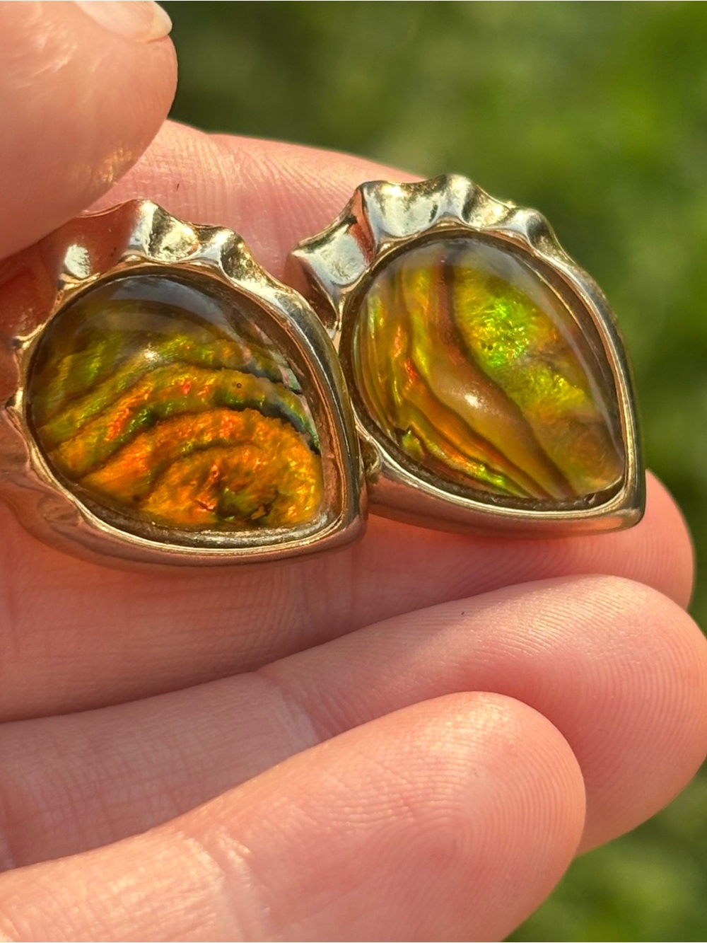 Vintage Genuine Ammolite Teardrop Stud Earrings Gold Toned Scalloped Statement